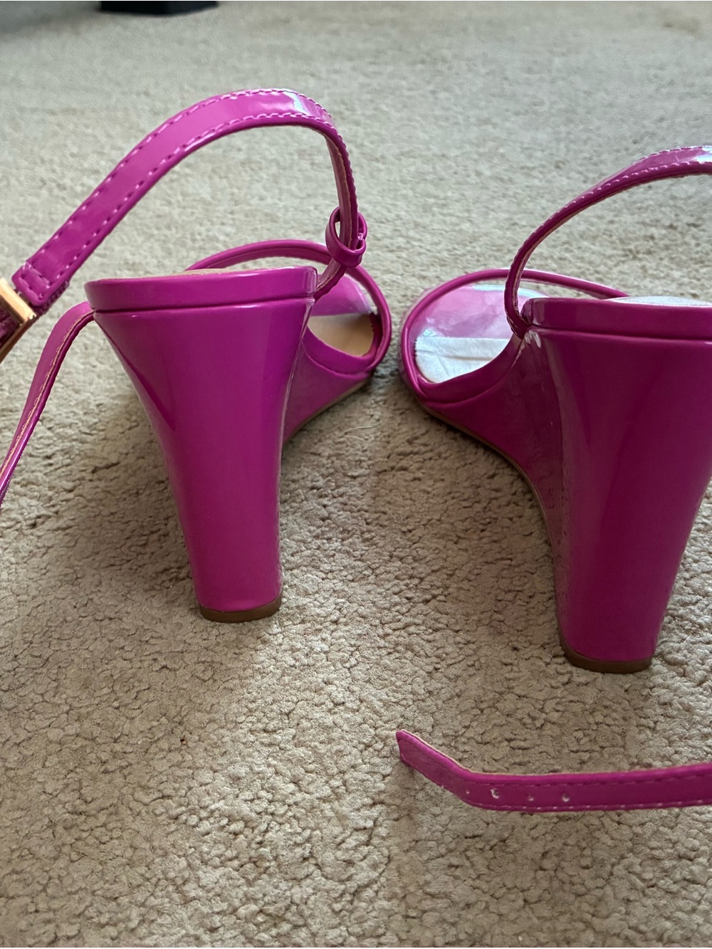 Journee Collection Hot Pink Patent Slingback Wedge Sandals size 9 - Picture 4 of 4